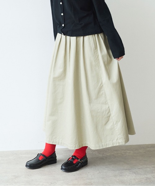 bulle de savon（ビュルデサボン）の「《early spring》チノクロス tuck スカート（スカート・レディース・ベージュ/オフホワイト・FREE）」の5枚目の写真