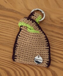 MONO COMME CA（モノコムサ）の「ニットバッグチャーム（チャーム）」