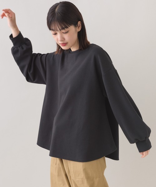 OMNES(オムネス)の「ダンボールニットボリューム袖ドロップショルダープルオーバー長袖(Tシャツ/カットソー・レディース・ブラック/グレイッシュベージュ・FREE)」の3枚目の写真