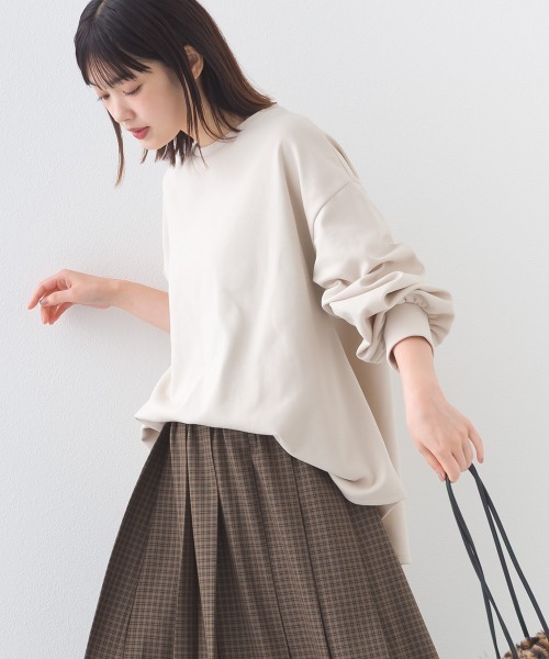 OMNES(オムネス)の「ダンボールニットボリューム袖ドロップショルダープルオーバー長袖(Tシャツ/カットソー・レディース・ブラック/グレイッシュベージュ・FREE)」の20枚目の写真