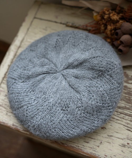 Ruben(ルーベン)の「CROSS KNIT BERET/クロスニット ベレー帽(ハンチング/ベレー帽・レディース・グレー/ブラック/ベージュ/ピンク・FREE)」の12枚目の写真
