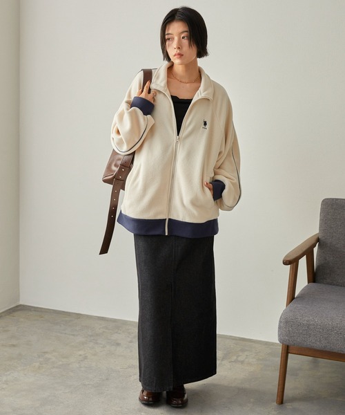 U.S. POLO ASSN.（ユーエスポロアッスン）の「U.S. POLO ASSN. /ユーエスポロアッスン 別注 ワンポイント刺繍 サイドラインフリーストラックジャケット（ジャージ・レディース・ベージュ/ネイビー/アイボリー/ブラック・M/L）」の5枚目の写真