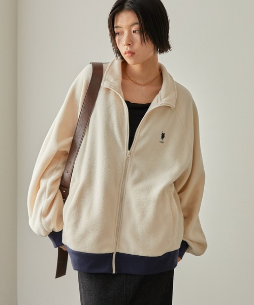 U.S. POLO ASSN.（ユーエスポロアッスン）の「U.S. POLO ASSN. /ユーエスポロアッスン 別注 ワンポイント刺繍 サイドラインフリーストラックジャケット（ジャージ・レディース・ベージュ/ネイビー/アイボリー/ブラック・M/L）」の9枚目の写真