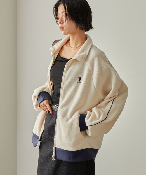 U.S. POLO ASSN.（ユーエスポロアッスン）の「U.S. POLO ASSN. /ユーエスポロアッスン 別注 ワンポイント刺繍 サイドラインフリーストラックジャケット（ジャージ・レディース・ベージュ/ネイビー/アイボリー/ブラック・M/L）」の11枚目の写真