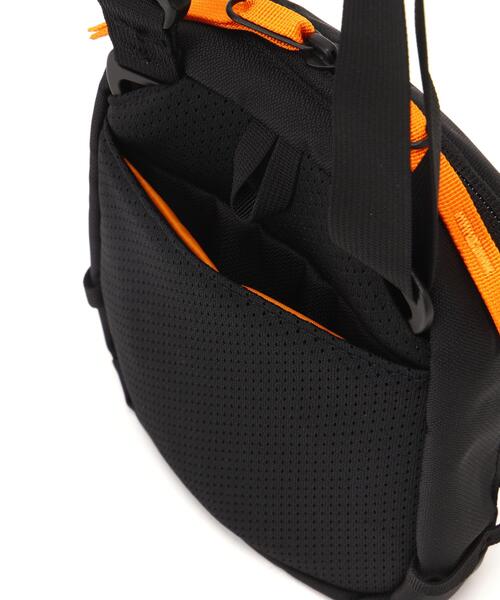 MYSTERY RANCH（ミステリーランチ）の「MYSTERY RANCH/ミステリーランチ　DISTRICT 2 ディストリクト2（ショルダーバッグ・メンズ・ブラック・F）」の12枚目の写真