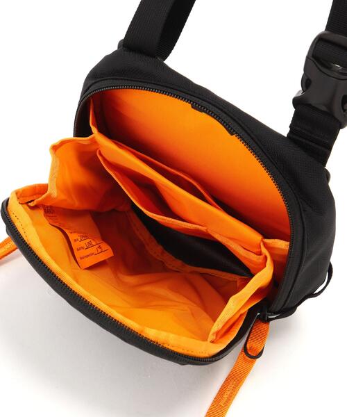 MYSTERY RANCH（ミステリーランチ）の「MYSTERY RANCH/ミステリーランチ　DISTRICT 2 ディストリクト2（ショルダーバッグ・メンズ・ブラック・F）」の14枚目の写真