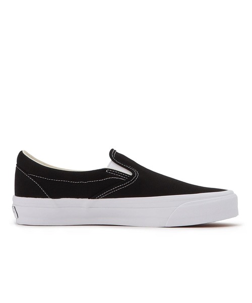 VANS(バンズ)の「PREMIUM SLIP-ON REISSUE 98 VN000CSEBA2(スリッポン・メンズ・ブラック・5/5h/6/7h/8/8h/7/6h/4h/4/12/11/10h/10/9h/9)」の2枚目の写真