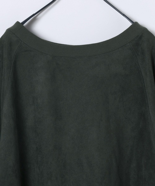 JEANASIS(ジーナシス)の「スエードライクオフショルプルオーバー/599648(スウェット・レディース・ブラウン/オフホワイト/ブラック・FREE)」の6枚目の写真