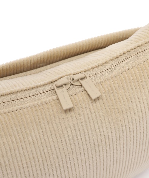 Snow Peak(スノーピーク)の「Snow Peak / Corduroy Small Hobo Bag コーデュロイ スモール ホーボーバッグ 海外限定(ショルダーバッグ・レディース・ライトベージュ/ブラウン/グリーン・ONE SIZE)」の8枚目の写真