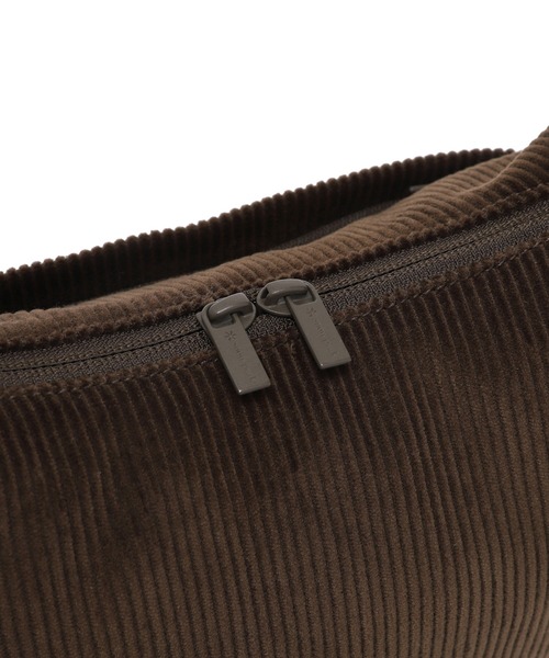 Snow Peak(スノーピーク)の「Snow Peak / Corduroy Small Hobo Bag コーデュロイ スモール ホーボーバッグ 海外限定(ショルダーバッグ・レディース・ライトベージュ/ブラウン/グリーン・ONE SIZE)」の22枚目の写真