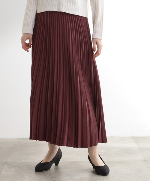 grove（グローブ）の「すっきり見えて、やさしく揺れる。大人のスエードライクプリーツスカート（スカート・レディース・ブラウン系その他/ピンク/ライトグレー/ダークグレー/ナチュラル/ワイン系2・03/02/04/01/05）」の6枚目の写真
