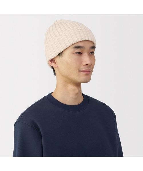 無印良品（ムジルシリョウヒン）の「おでこのチクチクを抑えたメリノウール混　ワッチ（ニットキャップ/ビーニー・レディース・チャコールグレー/グレー/カーキ/アイボリー/ブラック/ダークベージュ・55-59cm）」の10枚目の写真