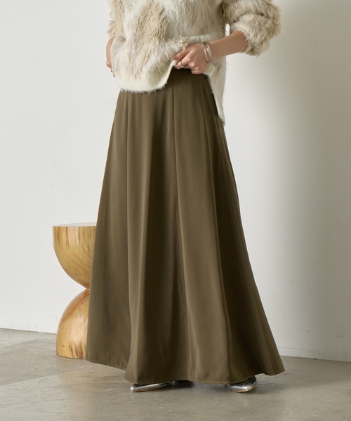 Jena espace merveilleux(ジェナ エスパスメルヴェイユ)の「パターンフレアスカート(スカート・レディース・サンドベージュ/カーキ・マルチサイズ)」の15枚目の写真