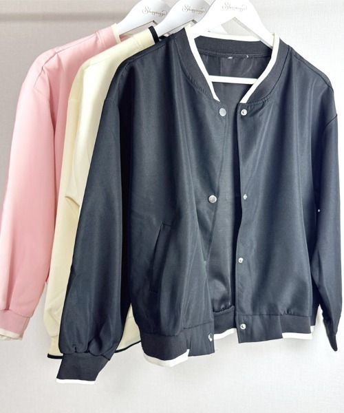 shoppinggo(ショッピングゴー)の「ジャケット レディース スタジャン ジップアップ(ブルゾン・レディース・ベージュ/ブラック/ピンク・M/L)」の12枚目の写真