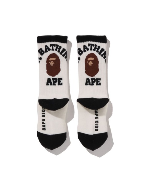 A BATHING APE（アベイシングエイプ）の「COLLEGE SOCKS（ソックス/靴下・キッズ・ホワイト/ブラック・SMALL/MEDIUM/LARGE）」の3枚目の写真