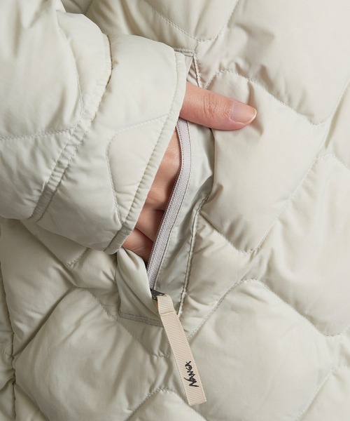 NANGA(ナンガ)の「【NANGA】RIB COLLAR QUILTED DOWN COAT W ND2442-1C603(ダウンジャケット/コート・レディース・ベージュ/ブラック/アイボリー・S/M/L)」の12枚目の写真