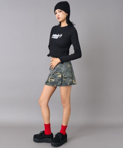 ANAP(アナップ)の「ギャザー シャーリング ロング スリーブ トップス(Tシャツ/カットソー・レディース・ピンク/オフホワイト/ブラック・F)」の10枚目の写真