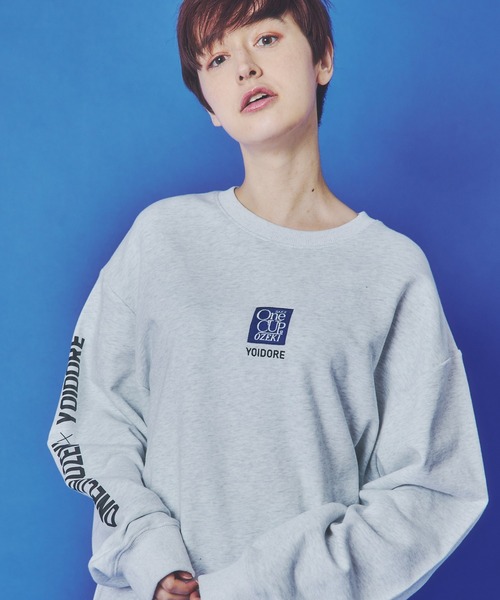 JACKROSE(ジャックローズ)の「YOIDORE ワンカップ大関コラボ クルーネックスウェット(スウェット・メンズ・ライトグレー/ブラック・M/XL/L)」の1枚目の写真