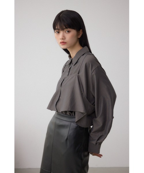 AZUL by moussy(アズールバイマウジー)の「ビスチェレイヤードシャツ(シャツ/ブラウス・レディース・チャコールグレー/キャメル/アイボリー・FREE)」の19枚目の写真