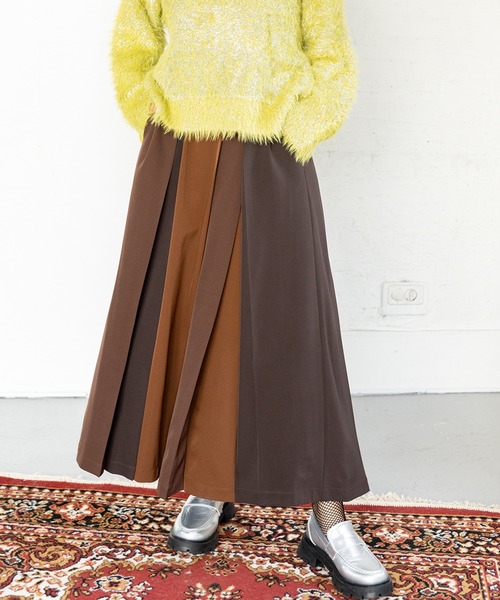 OSMOSIS(オズモーシス)の「トライカラータックパンツ(その他パンツ・レディース・ブラウン/グレー/ブラック・ONE SIZE)」の3枚目の写真