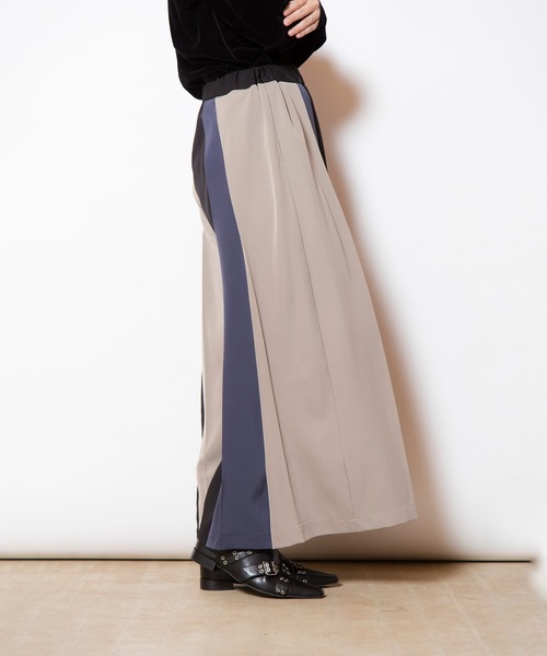 OSMOSIS(オズモーシス)の「トライカラータックパンツ(その他パンツ・レディース・ブラウン/グレー/ブラック・ONE SIZE)」の10枚目の写真