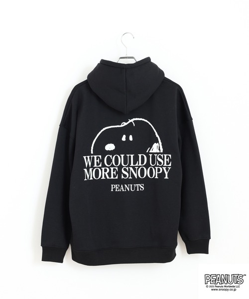 PEANUTS(ピーナッツ)の「PEANUTS スヌーピー柄裏起毛プルパーカー(パーカー・レディース・オフホワイト/グレイッシュベージュ/ブラック・M/L/LL/3L/4L/S)」の7枚目の写真