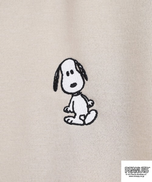 PEANUTS(ピーナッツ)の「PEANUTS スヌーピー柄裏起毛プルパーカー(パーカー・レディース・オフホワイト/グレイッシュベージュ/ブラック・M/L/LL/3L/4L/S)」の10枚目の写真