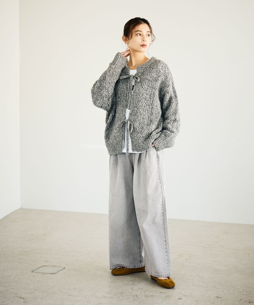 studio CLIP（スタディオクリップ）の「5ゲージダブルフロントブークレリボンニットカーディガン（ニット/セーター・レディース・ブルー/グレー/ブラウン・FREE）」の9枚目の写真