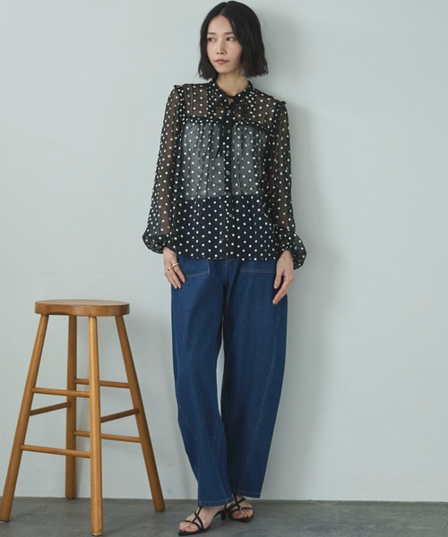 Doux archives(ドゥアルシーヴ)の「カーブベイカーデニムパンツ(デニムパンツ・レディース・ネイビー/サックスブルー・SMALL/MEDIUM)」の6枚目の写真