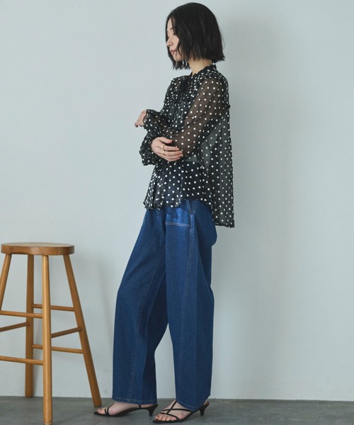 Doux archives(ドゥアルシーヴ)の「カーブベイカーデニムパンツ(デニムパンツ・レディース・ネイビー/サックスブルー・SMALL/MEDIUM)」の7枚目の写真