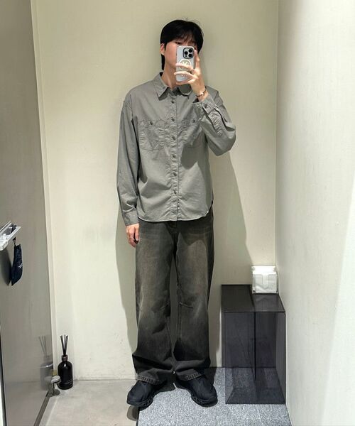 INSILENCE（インサイロンス）の「ガーメントダイ ワークシャツ オリーブ（シャツ/ブラウス・レディース・その他・SMALL/MEDIUM/LARGE）」の4枚目の写真