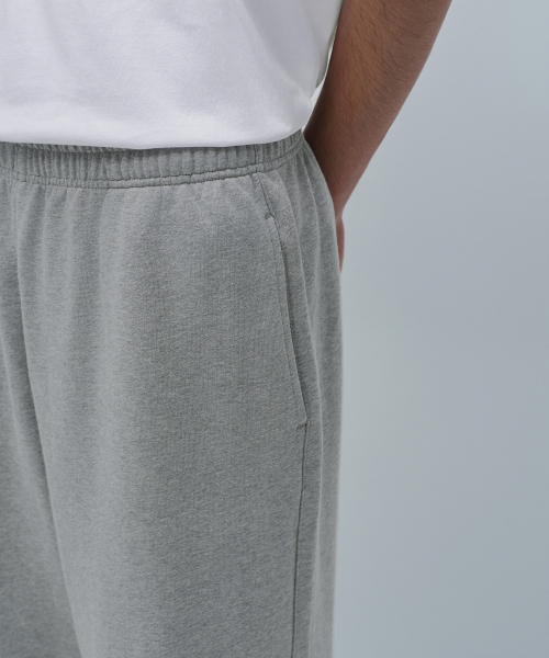 MUSINSA STANDARD（ムシンサスタンダード）の「ワイドスウェットパンツ[ミディアムグレー]（スウェットパンツ・メンズ・その他・SMALL/MEDIUM/LARGE/X-LARGE/XX-LARGE）」の6枚目の写真