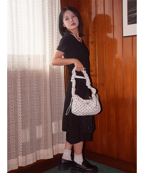 THE GREEN LAB（ザグリーンラボ）の「スクランチゴムドットバッグ [アイボリー]（ショルダーバッグ・レディース・その他・ONE SIZE）」の5枚目の写真