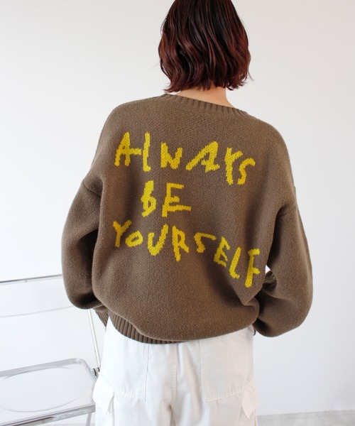 ABYS(アビス)の「バックロゴニットトップス(ニット/セーター・レディース・ネイビー/ブラウン/グレー・FREE)」の3枚目の写真