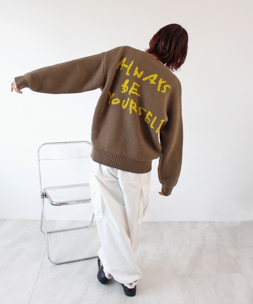 ABYS(アビス)の「バックロゴニットトップス(ニット/セーター・レディース・ネイビー/ブラウン/グレー・FREE)」の8枚目の写真