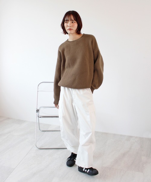 ABYS(アビス)の「バックロゴニットトップス(ニット/セーター・レディース・ネイビー/ブラウン/グレー・FREE)」の12枚目の写真