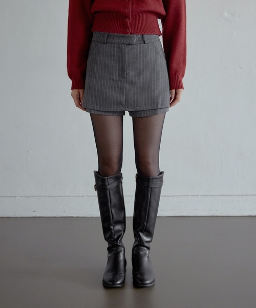 UNE MANSION(ユヌマンション)の「【インナーストライプパンツ付き】バック切り替えデザインストライプスリムパンツミニスカート(スカート・レディース・ブラック/グレー・SMALL/MEDIUM/LARGE)」の10枚目の写真