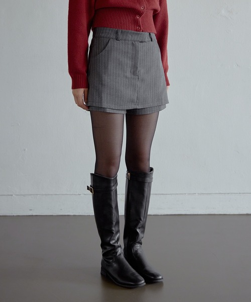 UNE MANSION(ユヌマンション)の「【インナーストライプパンツ付き】バック切り替えデザインストライプスリムパンツミニスカート(スカート・レディース・ブラック/グレー・SMALL/MEDIUM/LARGE)」の11枚目の写真