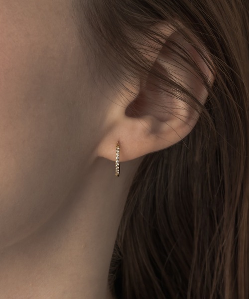 muku（ムク）の「PIERCE/SLIM ZIRCONIALINE（ピアス（両耳用）・レディース・ゴールド/シルバー・10/8）」の2枚目の写真