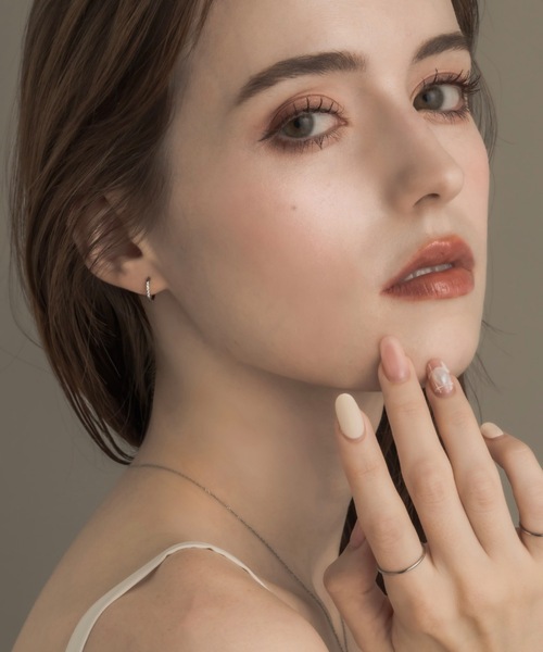 muku（ムク）の「PIERCE/SLIM ZIRCONIALINE（ピアス（両耳用）・レディース・ゴールド/シルバー・10/8）」の4枚目の写真