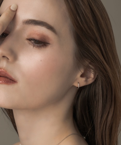 muku（ムク）の「PIERCE/SLIM ZIRCONIALINE（ピアス（両耳用）・レディース・ゴールド/シルバー・10/8）」の6枚目の写真