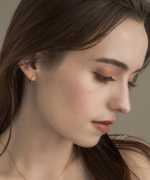 muku（ムク）の「PIERCE/SLIM ZIRCONIALINE（ピアス（両耳用）・レディース・ゴールド/シルバー・10/8）」の7枚目の写真