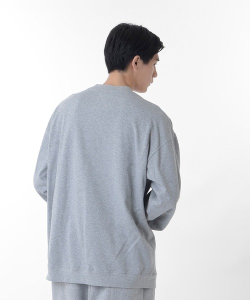 NEW BALANCE(ニューバランス)の「1000 リブ裾ロングスリーブ Tシャツオーバーサイズフィット(Tシャツ/カットソー・メンズ・ブラック/グレー/ホワイト/ネイビー・SMALL/MEDIUM/LARGE/X-LARGE)」の16枚目の写真