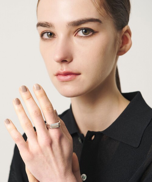 BEAUTY&YOUTH UNITED ARROWS(ビューティーアンドユースユナイテッドアローズ)の「<eoa>ストーン ダブル リング(リング・メンズ・ゴールド/シルバー・18/7/11/16/13/22/20/9)」の5枚目の写真