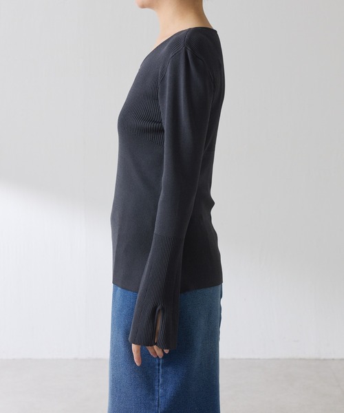 COLLAGE GALLARDAGALANTE(コラージュガリャルダガランテ)の「リブ切替Vニット(ニット/セーター・レディース・オフホワイト/チャコールグレー・FREE)」の20枚目の写真