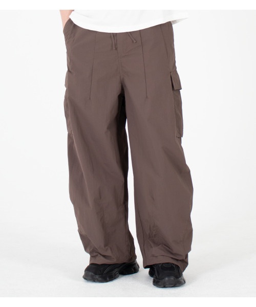 セール】ナイロンカーゴワイドパンツ[ブラウン]（スウェットパンツ