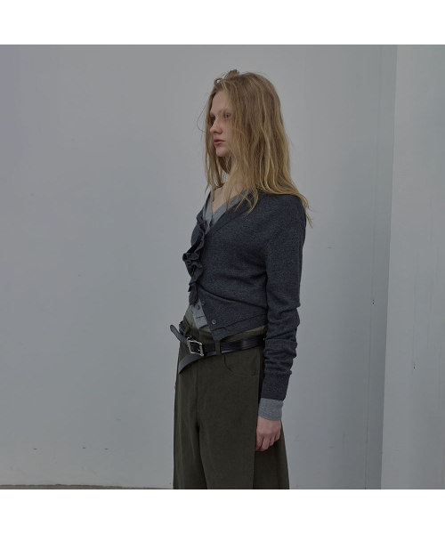 LCDC TM(エルシーディーシーティーエム)の「DOUBLE-LAYER WAVY CARDIGAN (CHARCOAL)(カーディガン/ボレロ・レディース・その他・OS)」の6枚目の写真