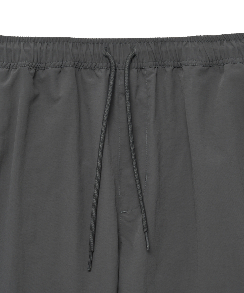 YALE(イェール)の「ナイロンハーフビーチショーツチャコール(その他パンツ・レディース・その他・SMALL/MEDIUM/LARGE/X-LARGE)」の4枚目の写真