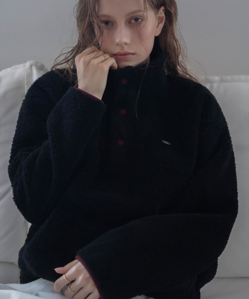 DEHEVE（デヘヴェ）の「Shearling Half Zip-up [Black]（その他トップス・レディース・ブラック・FREE）」の5枚目の写真