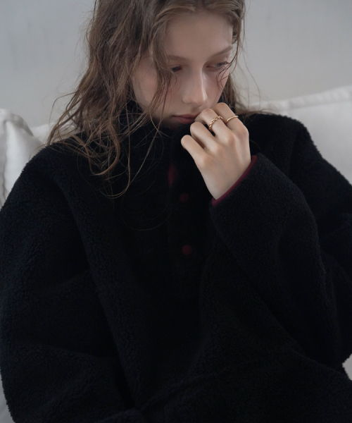 DEHEVE（デヘヴェ）の「Shearling Half Zip-up [Black]（その他トップス・レディース・ブラック・FREE）」の8枚目の写真